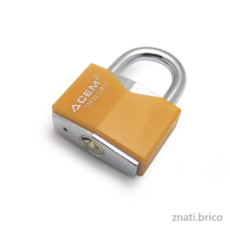 CADENAS COUVERTS PAR PLASTIQUE ACEM