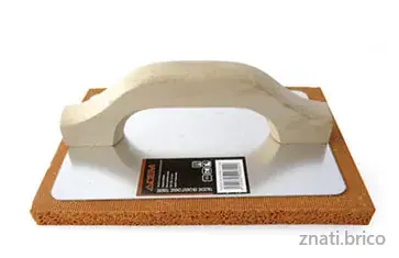 TALOCHE EN MOUSSE MANCHE EN BOIS